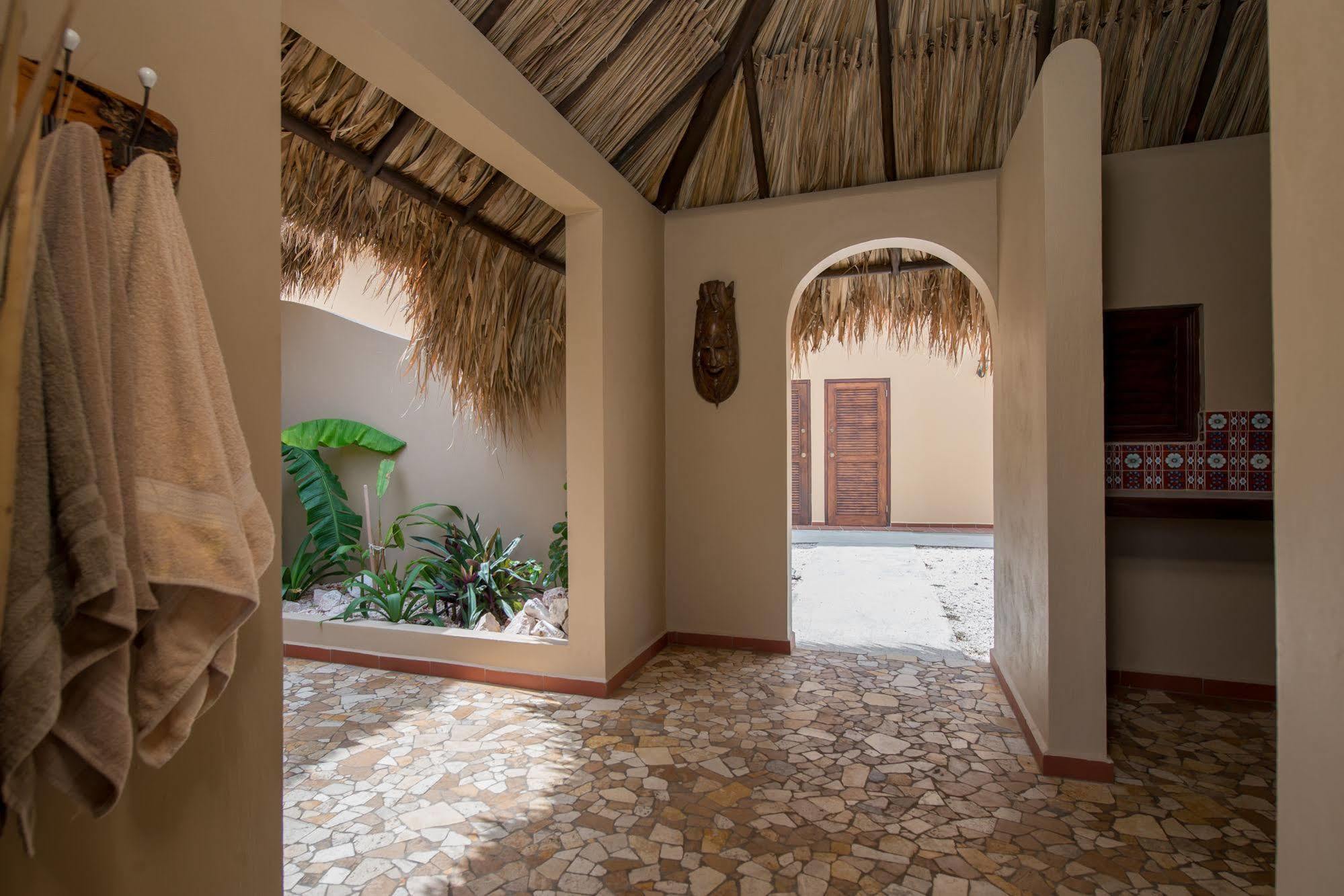 Lagun Blou Dive And Beach Resort Exterior foto